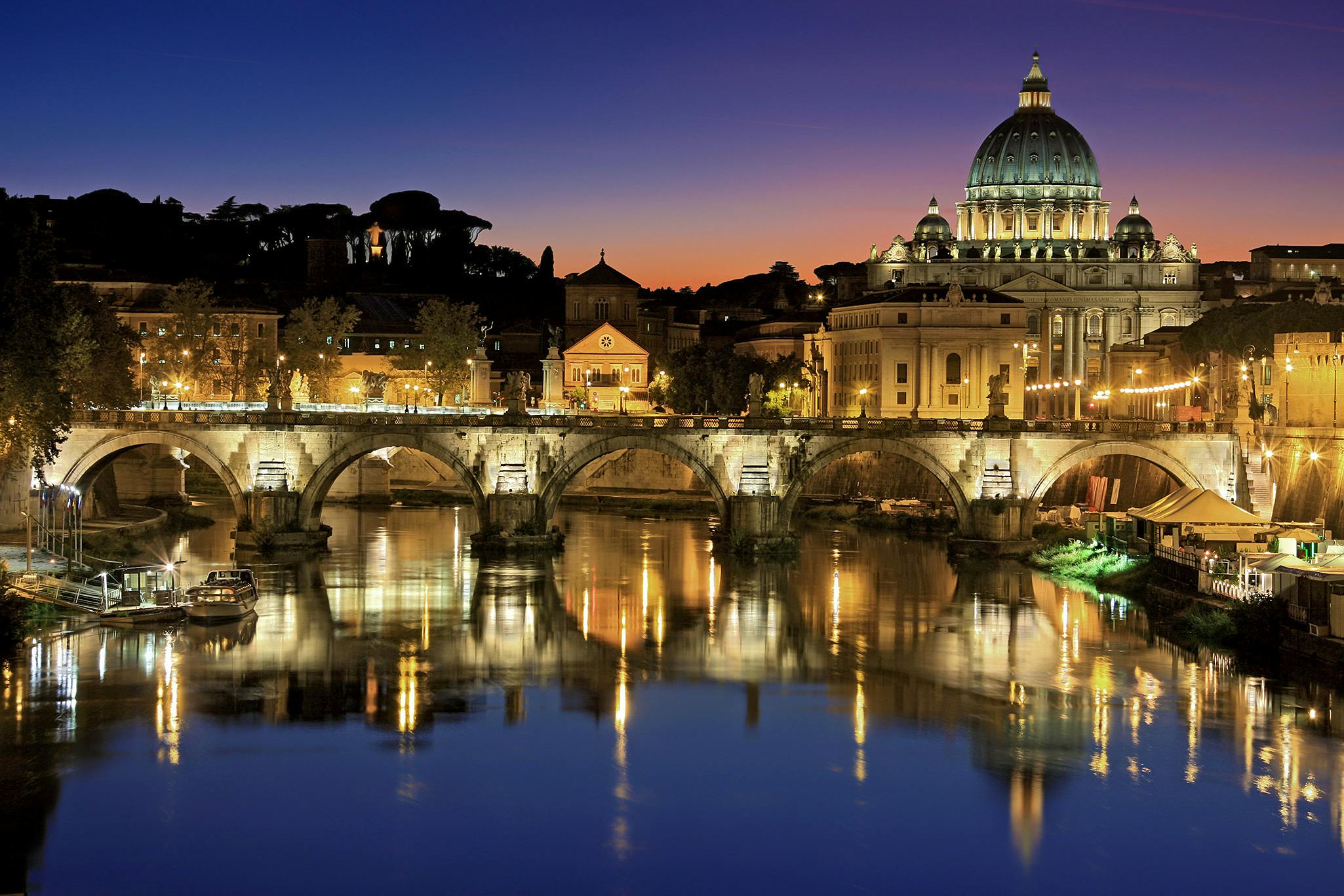 Read more about the article Exploring Rome’s Top 10 Monuments: Unveiling the Eternal City’s Treasures